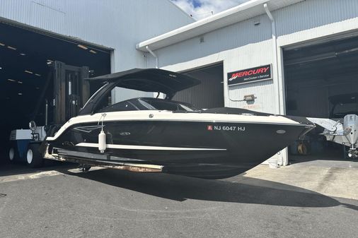 Sea Ray 250 SLX image