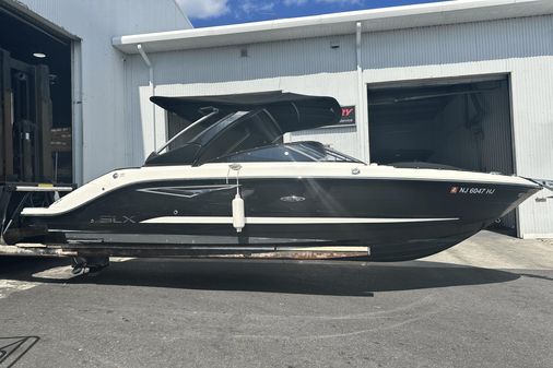 Sea Ray 250 SLX image