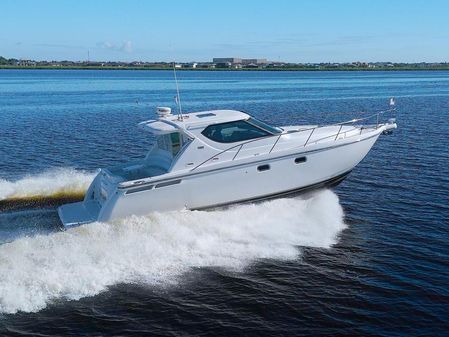 Tiara Yachts 4300 Sovran image