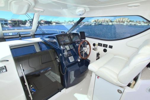 Tiara Yachts 4300 Sovran image