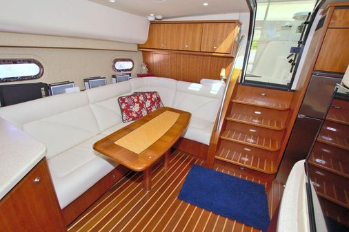 Tiara Yachts 4300 Sovran image