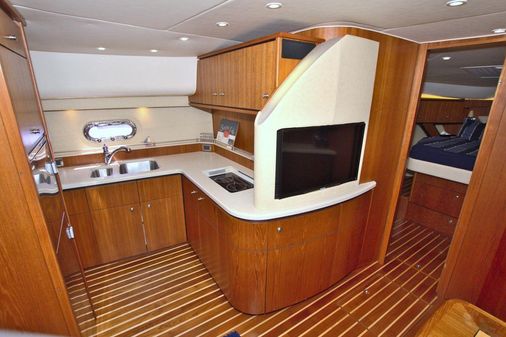 Tiara Yachts 4300 Sovran image