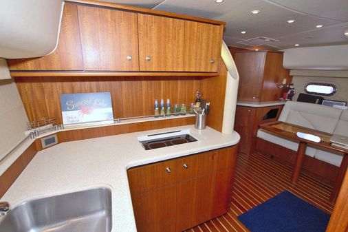 Tiara Yachts 4300 Sovran image