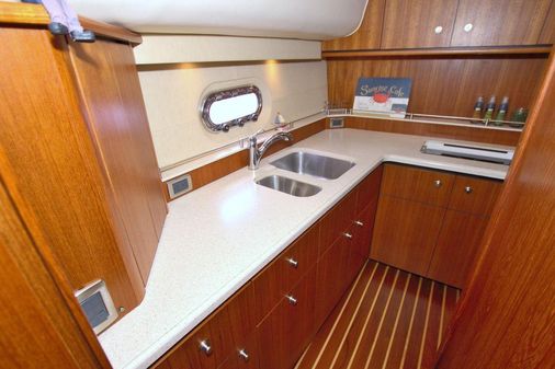 Tiara Yachts 4300 Sovran image