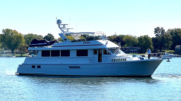Hatteras 74 Motor Yacht 