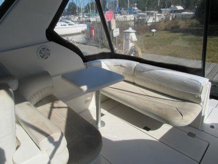 Cruisers Yachts 2870 Express image