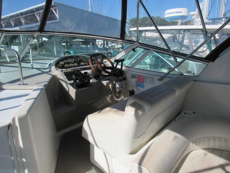 Cruisers Yachts 2870 Express image