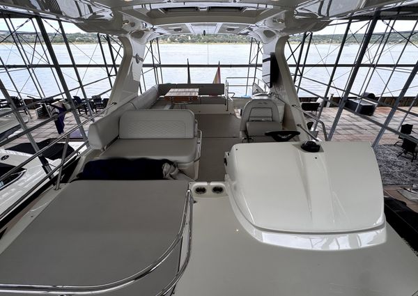 Sea Ray Fly 460 image