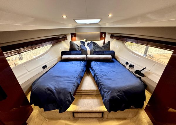 Sea Ray Fly 460 image