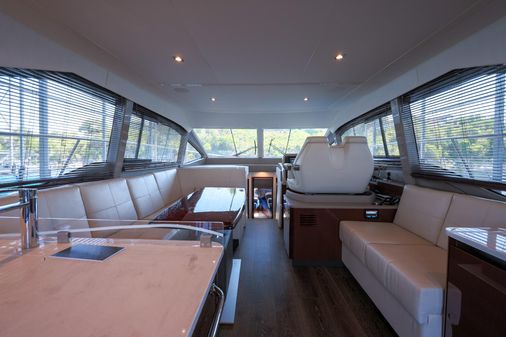 Sea Ray Fly 460 image