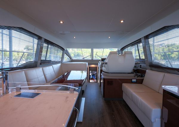 Sea Ray Fly 460 image