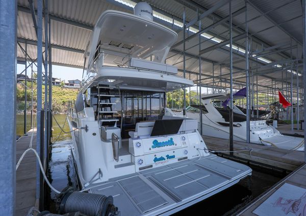 Sea Ray Fly 460 image