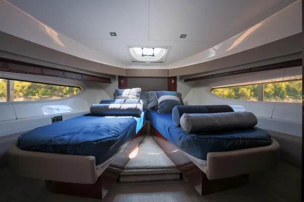 Sea Ray Fly 460 image