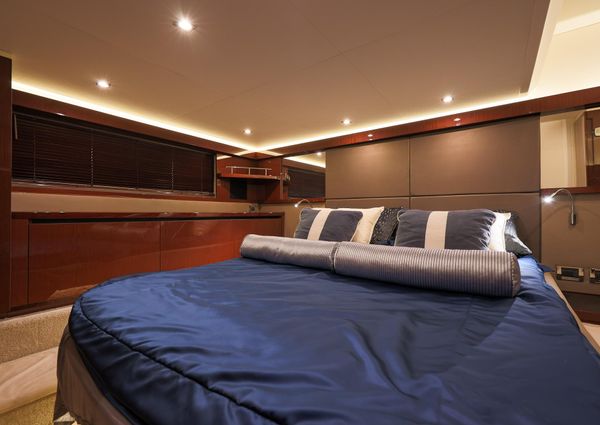 Sea Ray Fly 460 image