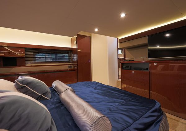 Sea Ray Fly 460 image