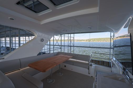 Sea Ray Fly 460 image