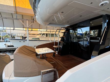 Galeon 510 Sky image