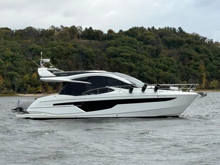 Galeon 510 Sky image