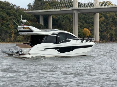 Galeon 510 Sky image