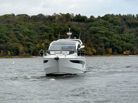 Galeon 510 Sky image