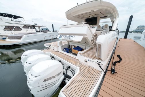 Jeanneau DB|43 Outboard image