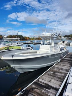 Regulator 26 Center Console image