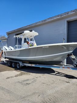 Regulator 26 Center Console image