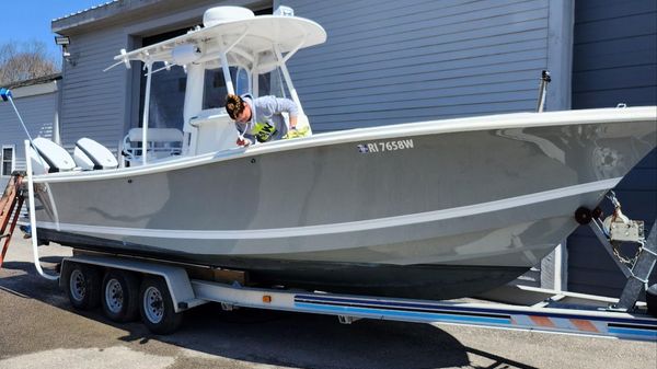 Regulator 26 Center Console 