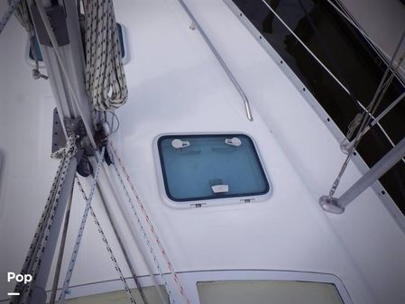 Beneteau Oceanis 393 image