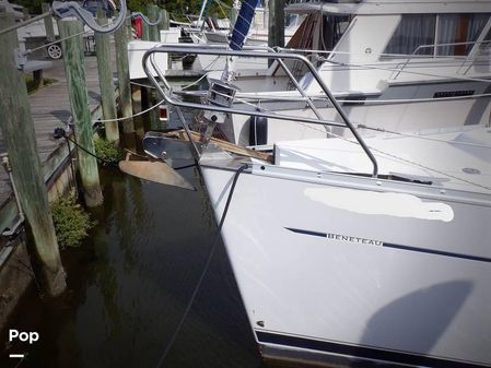 Beneteau Oceanis 393 image