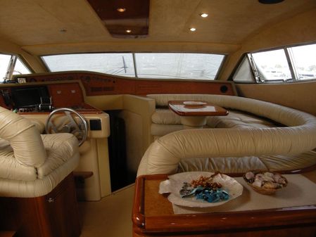 Ferretti Yachts 620 image