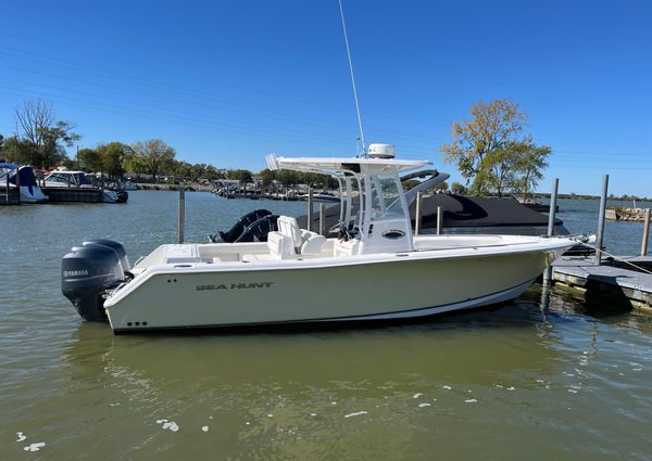 Sea Hunt Gamefish 27 image