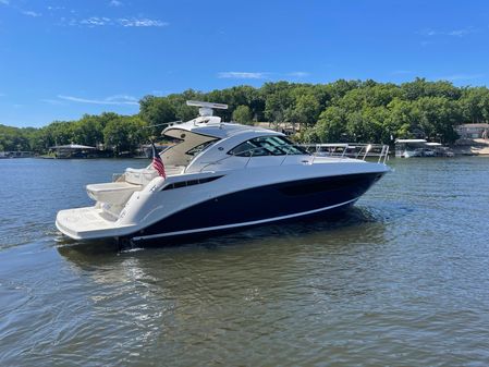 Sea Ray 410 Sundancer image