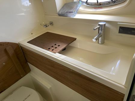 Sea Ray 410 Sundancer image