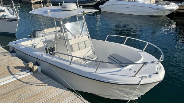 Edgewater 225CC