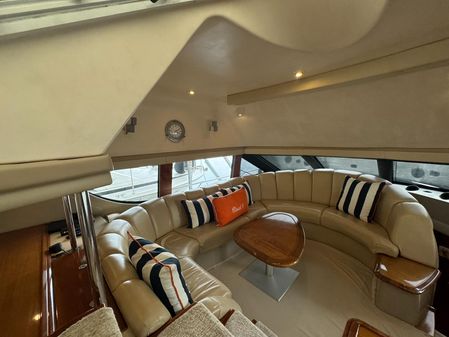 Carver 56-VOYAGER-SKY-LOUNGE image