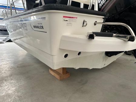 Boston Whaler 210 Montauk image