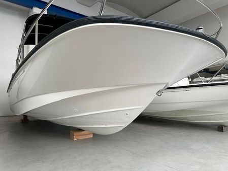 Boston Whaler 210 Montauk image