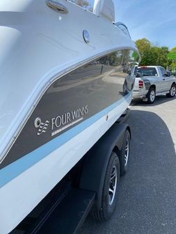 Four Winns HD 270 image