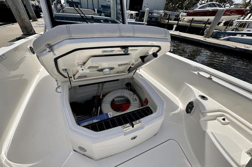 Boston Whaler 280 Dauntless image