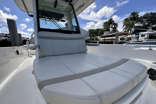 Boston Whaler 280 Dauntless image