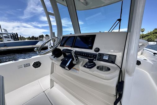 Boston Whaler 280 Dauntless image