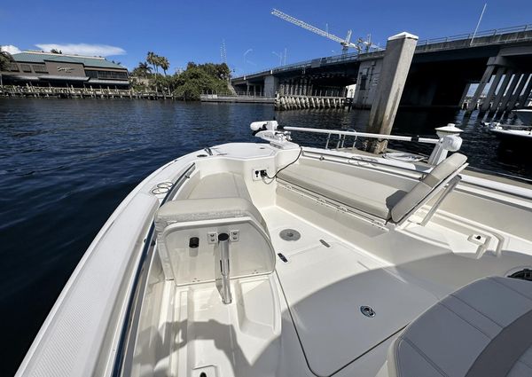 Boston Whaler 280 Dauntless image