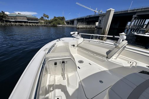 Boston Whaler 280 Dauntless image