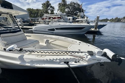 Boston Whaler 280 Dauntless image