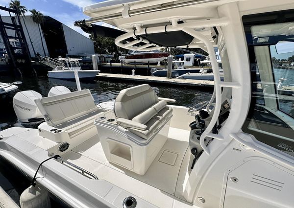 Boston Whaler 280 Dauntless image