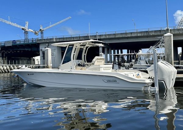 Boston Whaler 280 Dauntless image