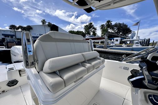 Boston Whaler 280 Dauntless image