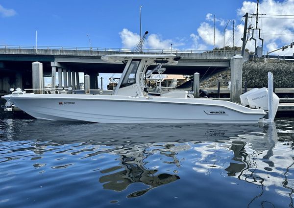 Boston Whaler 280 Dauntless image