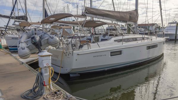 Jeanneau 410